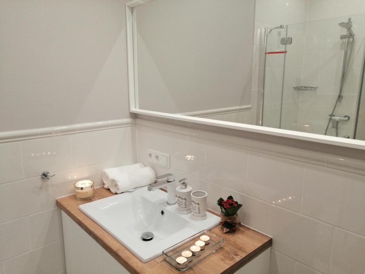Cicha Przystan - Apartamenty Wyspa Solna Колобжег Екстер'єр фото